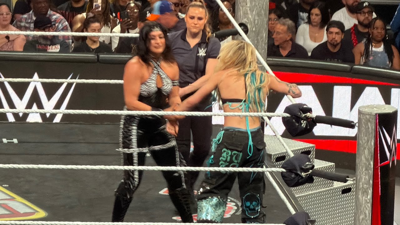 Sol Ruca vs Raquel Rodriguez Part 1 | WWE Monday Night Raw 7-27-26