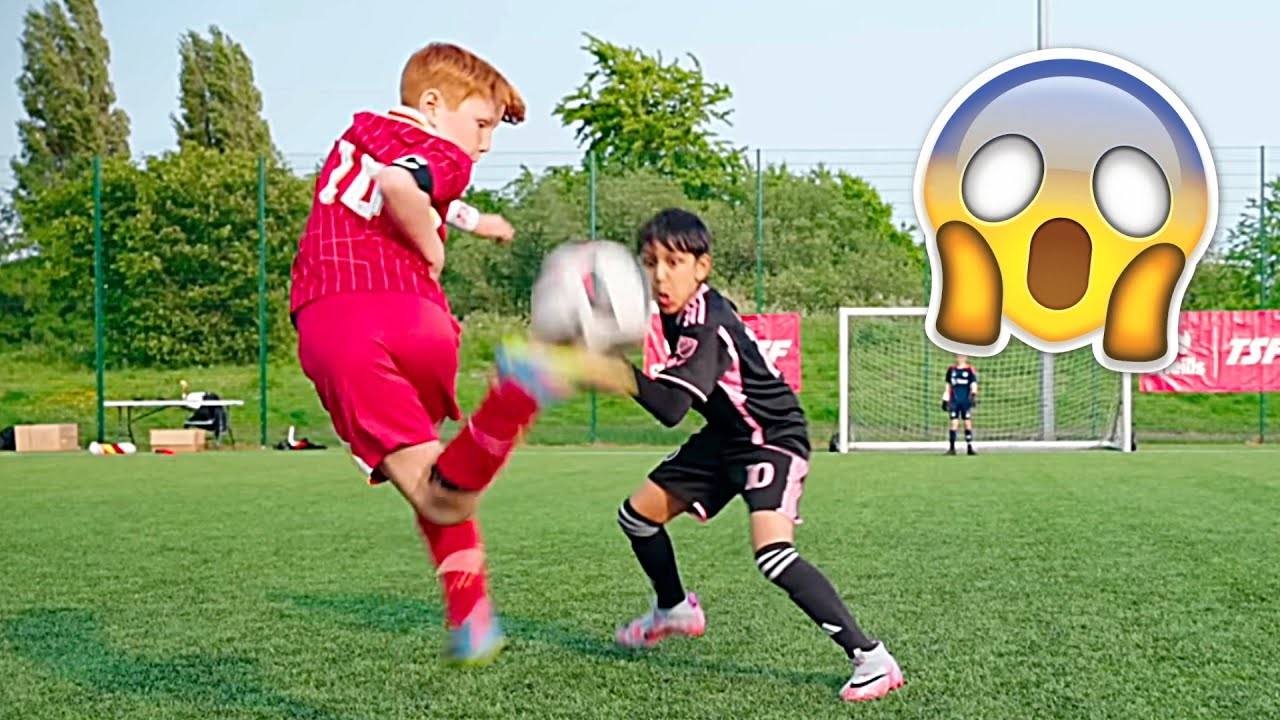 Funny Football FAILS & SKILLS 𤣠#74