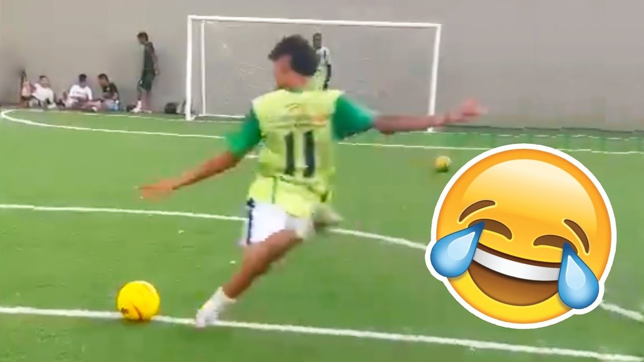 Funny Football FAILS & SKILLS 𤣠#50 background