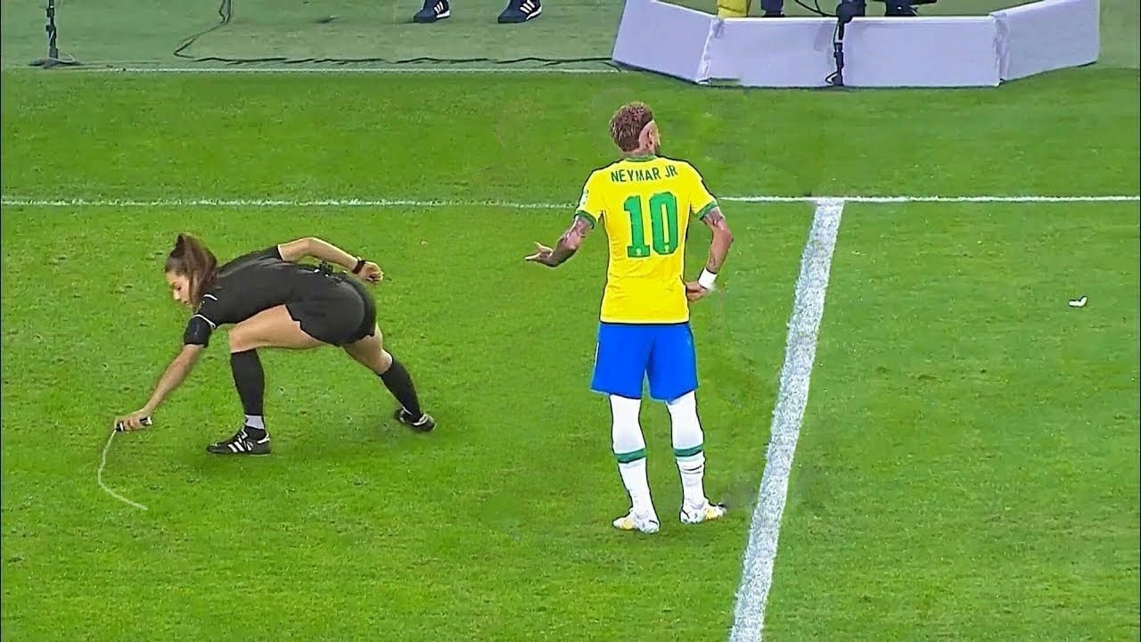 Rare Moments in Sports That Shocked The World background