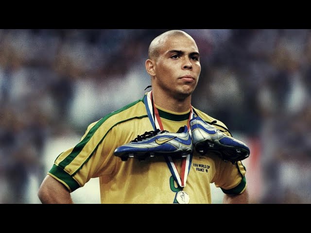 Dad, what was Football like in the 90s? background