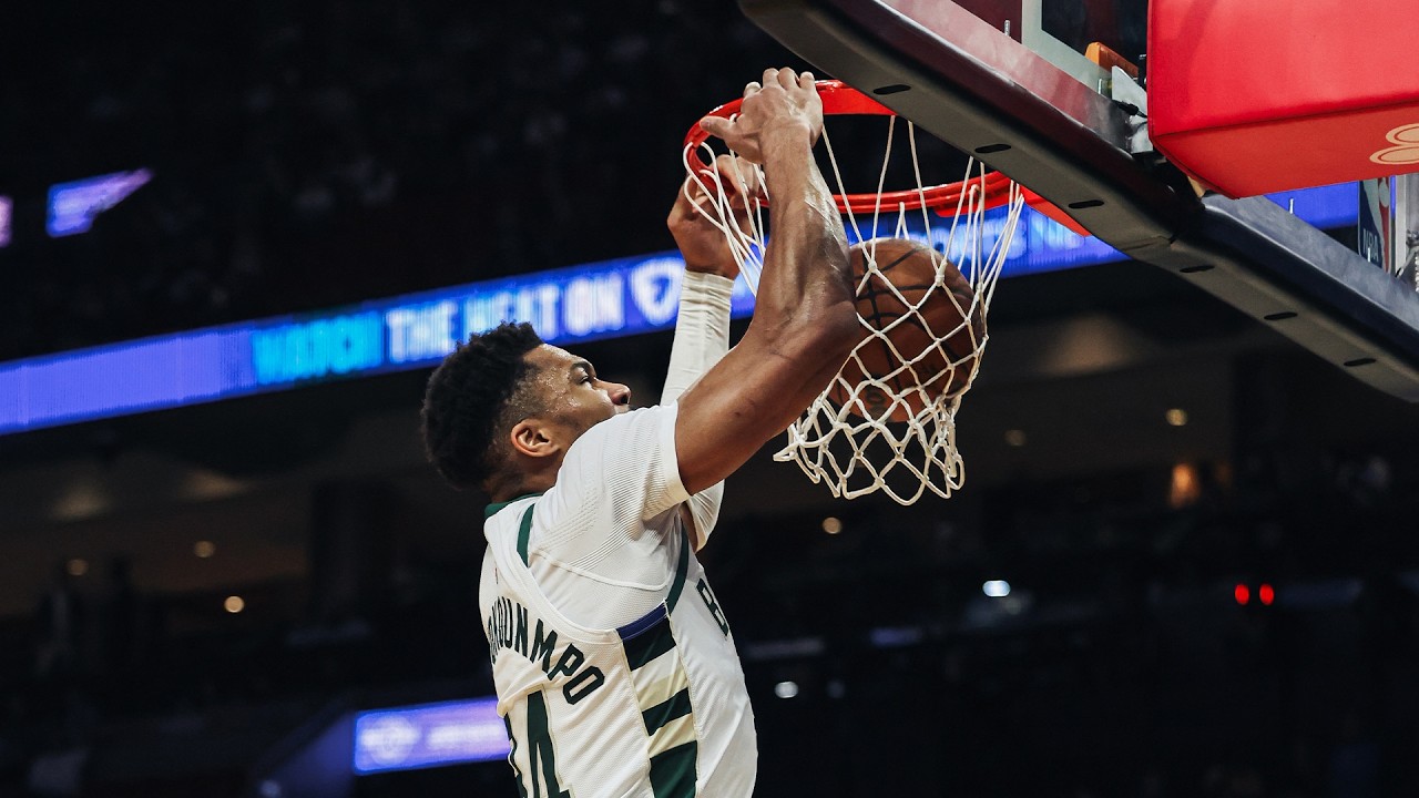 Highlights: Giannis Antetokounmpo Scores 31 Points vs. Heat | 03.12.26 background