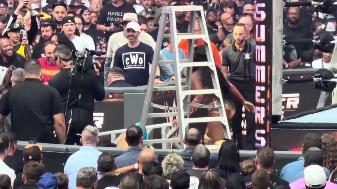 Women’s Ladder Match Part 1 - WWE SummerSlam 2026 background