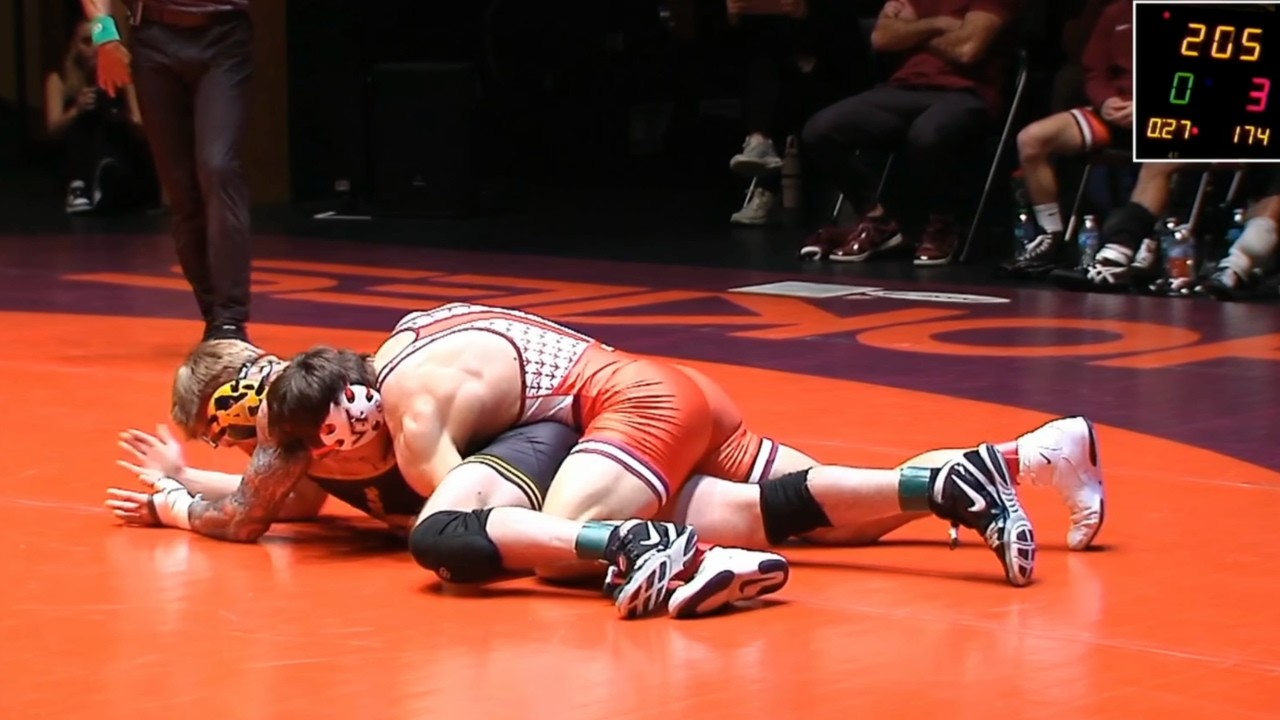 174lbs Sergio Desiante (Virginia Tech) vs Joe Zovistoski (App State) background