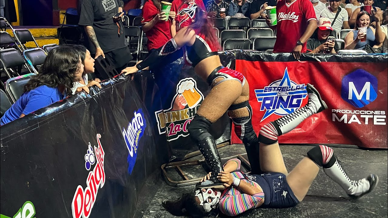 Lucha femenil Laksmy y Payasita Pura Santa π Tiamat y Krissta en la Arena Neza