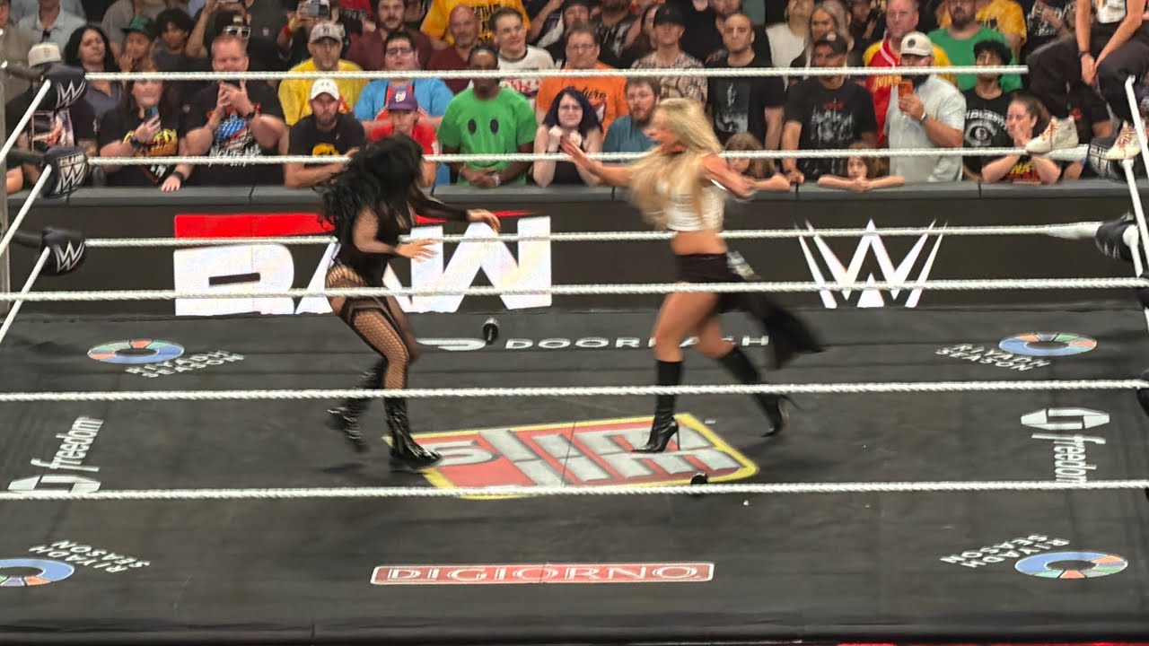 Stephanie Vaquer Returns, Brawls with Liv Morgan - WWE Raw 8/3/2026 background