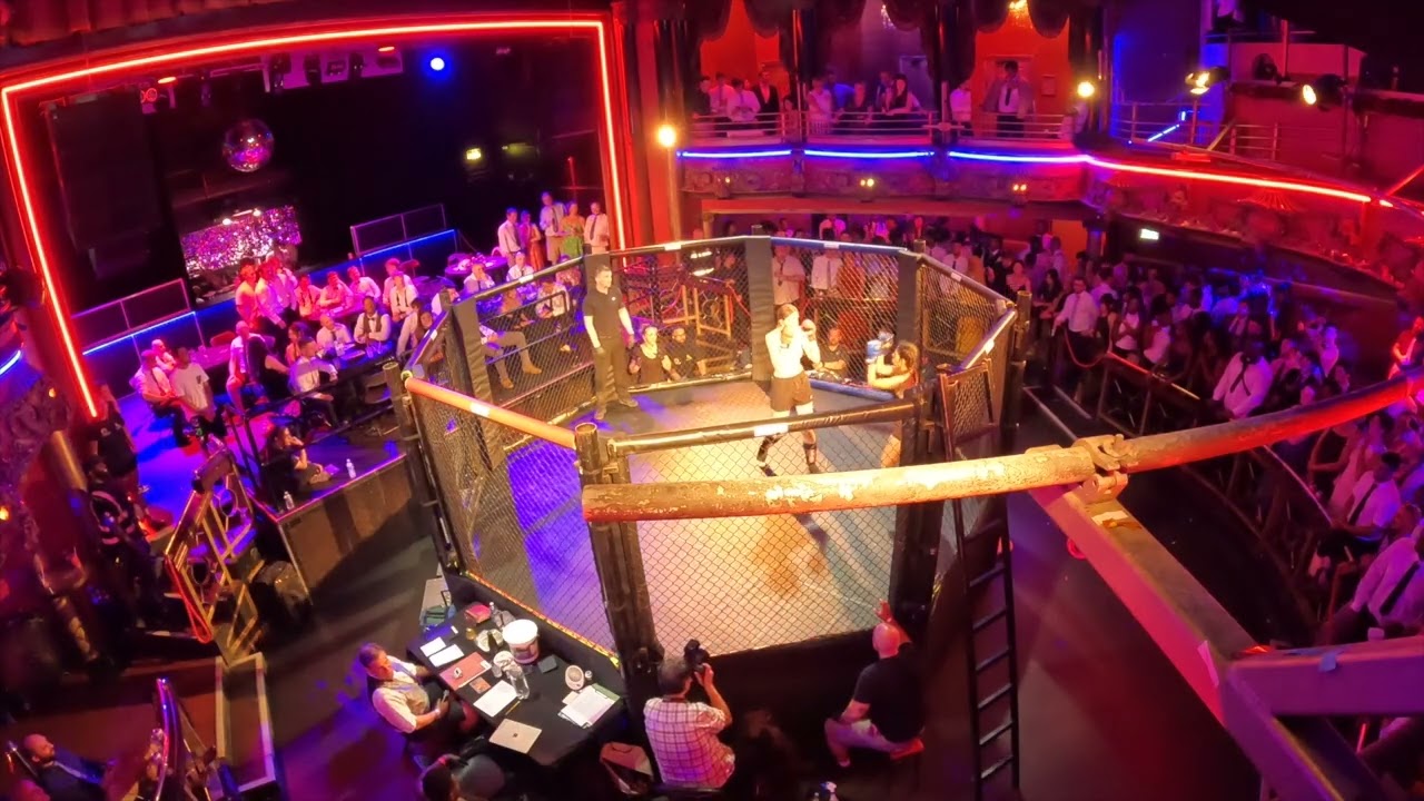 LONDON | ULTRA MMA | VERONICA KUC VS GRACE PEREIRA background