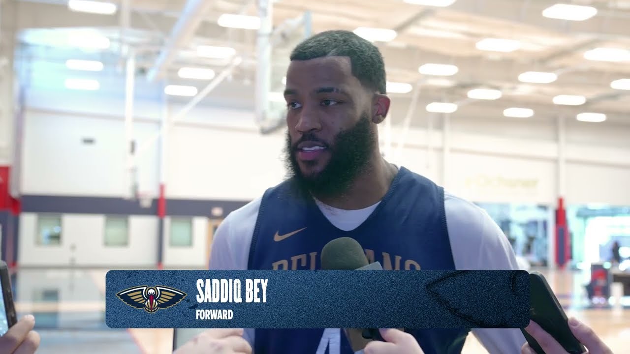 Saddiq Bey on Trey Murphy III, clutch games | Pelicans Practice 2/8/26 background