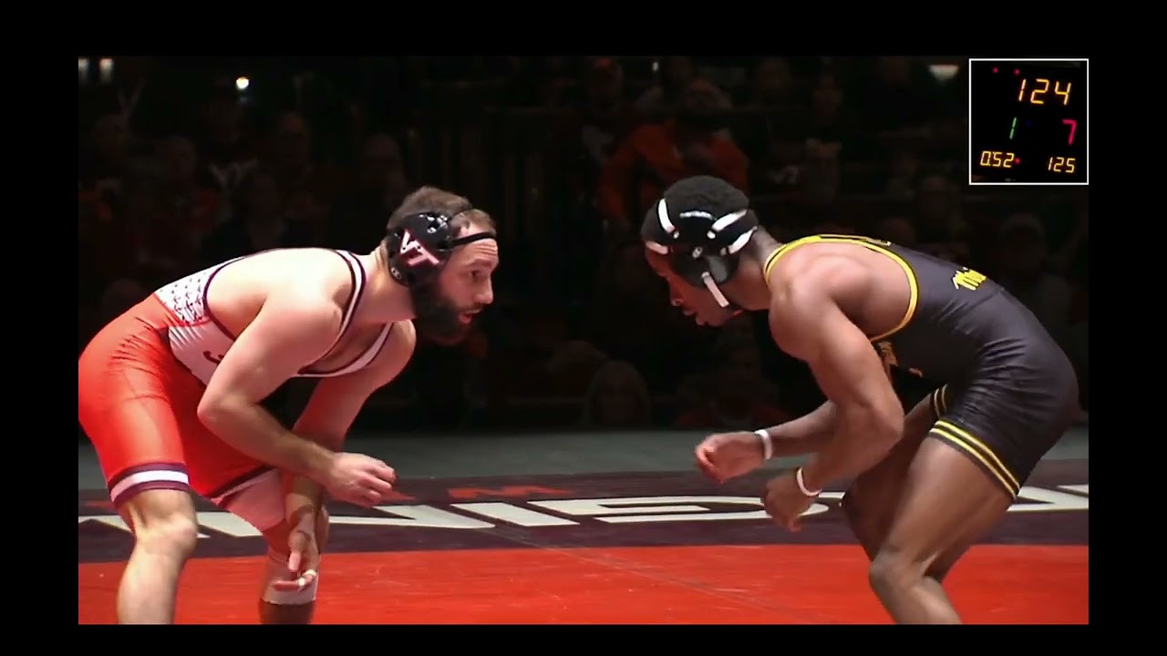 125lbs Eddie Ventresca (Virginia Tech) vs Colby McBride (App State) background
