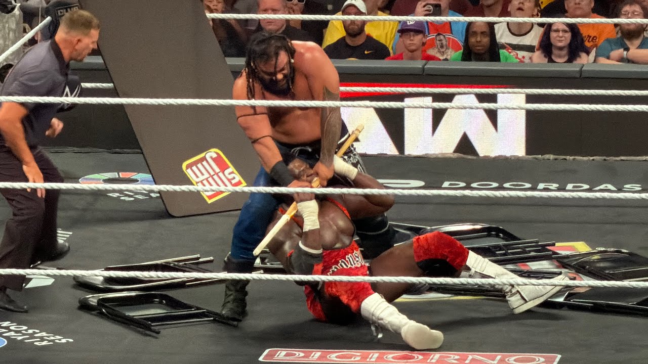 August 3 2026 WWE Raw Full Show + Off Air background