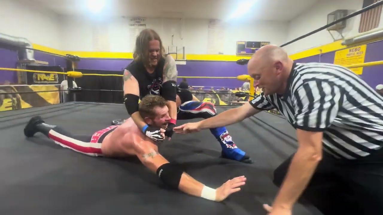 Kris Snyder vs firefly stitches 08/01/26 background