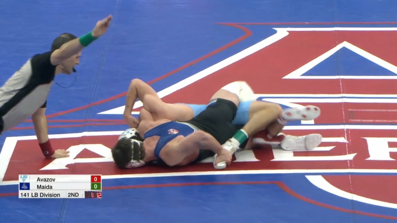 141lbs Jack Maida (American) vs Amir Avazov (Long Island) background