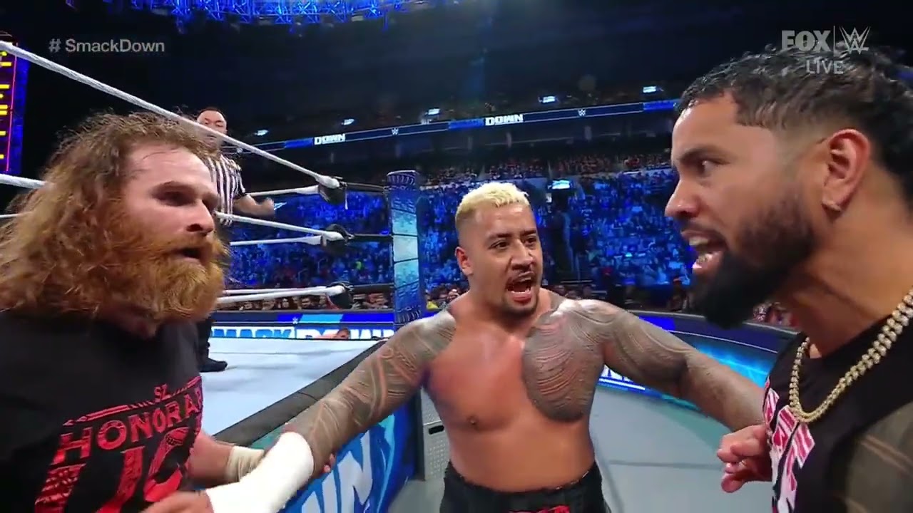 Solo Sikoa & Sami Zayn vs The Brawling Brutes – Roman Reigns Entrance - WWE Smackdown 10/28/22 background