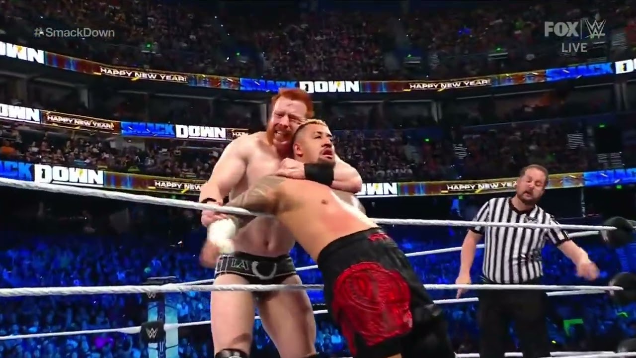 Sheamus vs Solo Sikoa W/ The Bloodline - WWE Smackdown #12/30/22 (Full Match) background