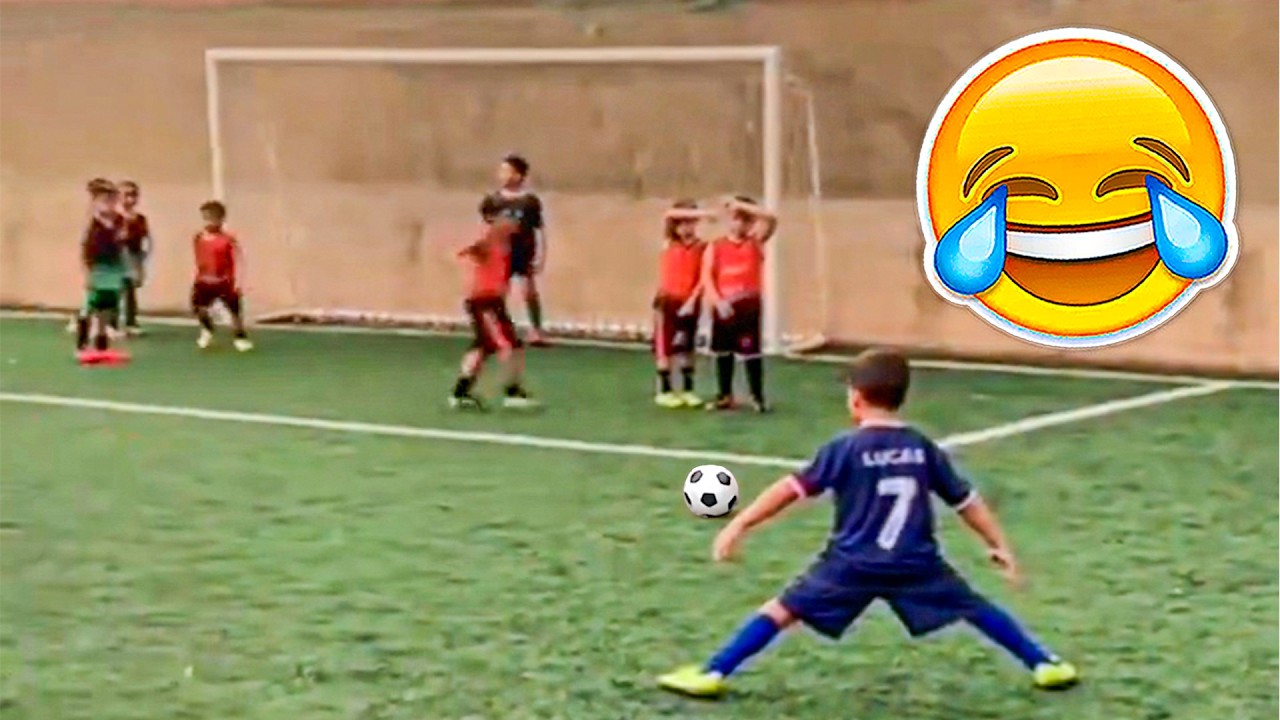 BEST KIDS FOOTBALL VIDEOS 🤣 FAILS, SKILLS, GOALS & MORE background