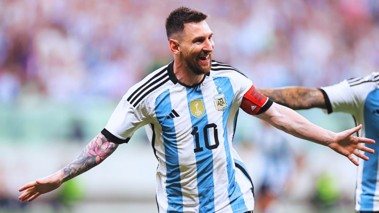 Lionel Messi Scores Only Insane Goals!
