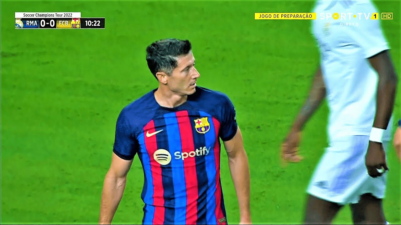 Robert Lewandowski Barcelona Debut vs Real Madrid | 2022-23