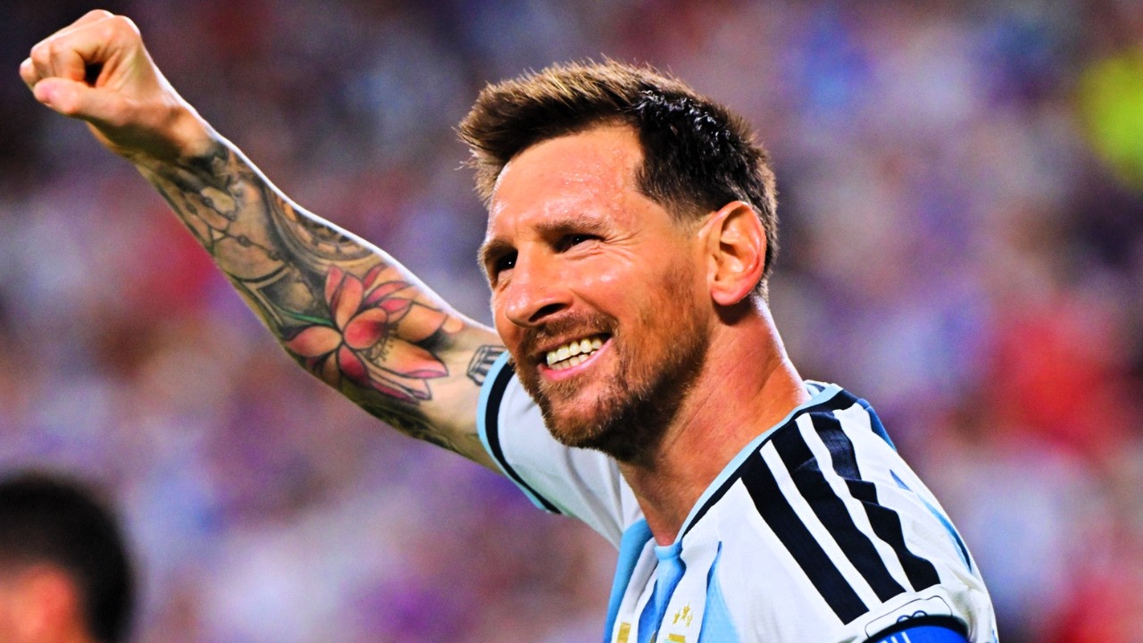 Lionel Messi - All 20 GOALS At The World Cup background