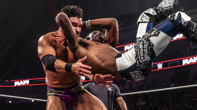 Je'Von Evans takes down Ethan Page: Raw highlights, Aug. 3, 2026 background
