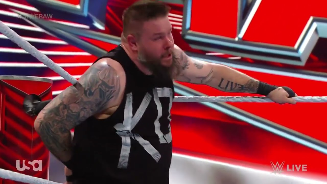 Kevin Owens vs Jey Uso - WWE Raw 11/28/22 (Full Match 2/2) background