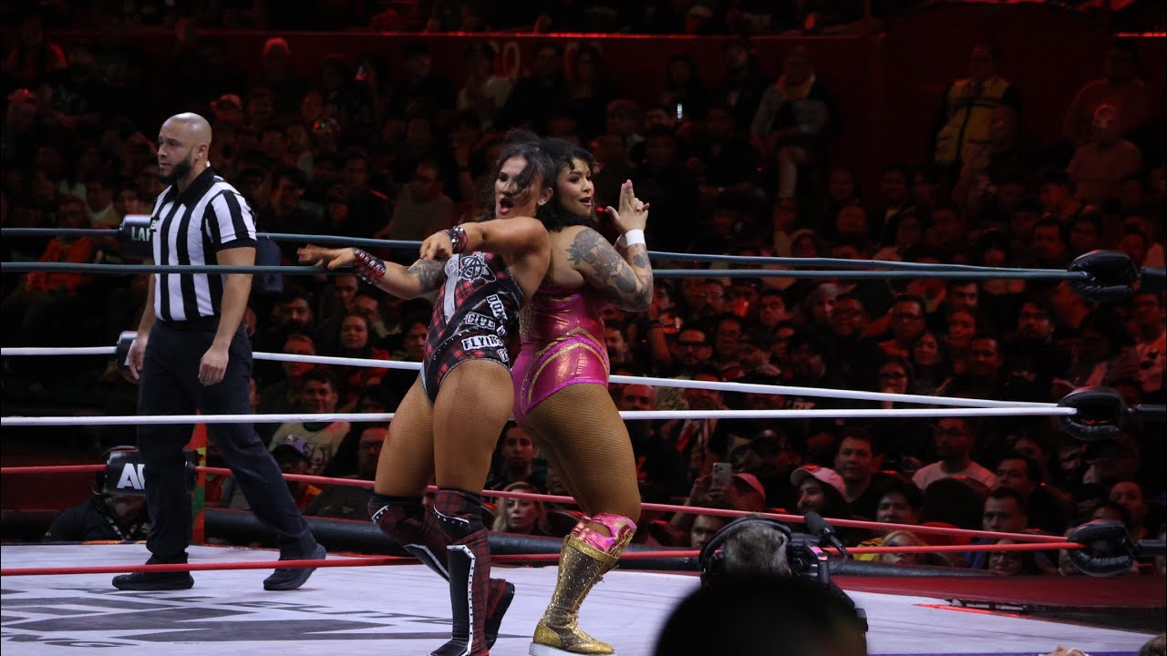 Grand Slam: Willow Nightingale y The Brawling Brids 🆚 Mercedes Moné y Divine Dominion
