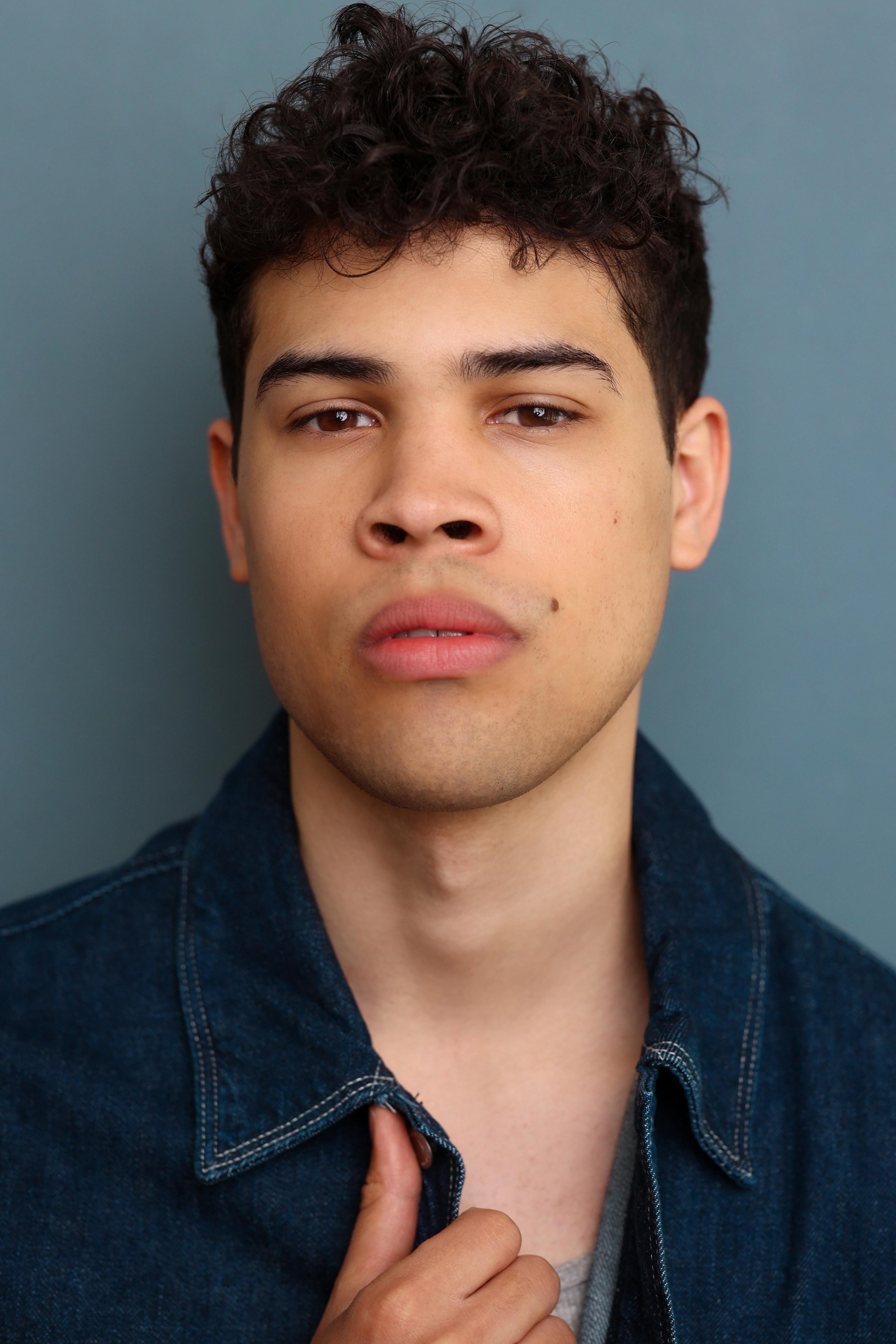 actor Brandon Dial large photo