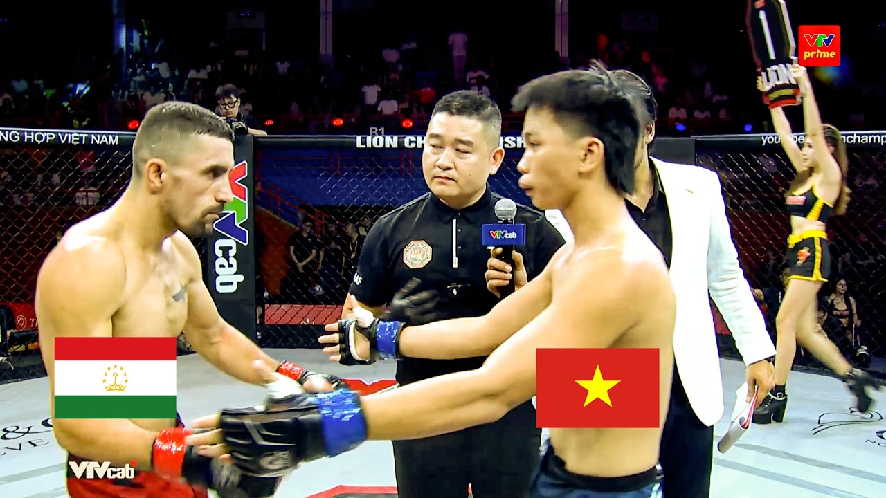 Nguyên Phúc và trận đấu hết mình trước đối thủ Trung Á, to lừng lững cơ bắp cuồn cuộn