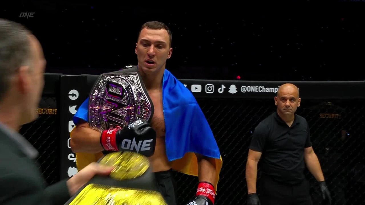 Roman Kryklia vs Iraj Azizpour 3 Was BRUTAL π³ background