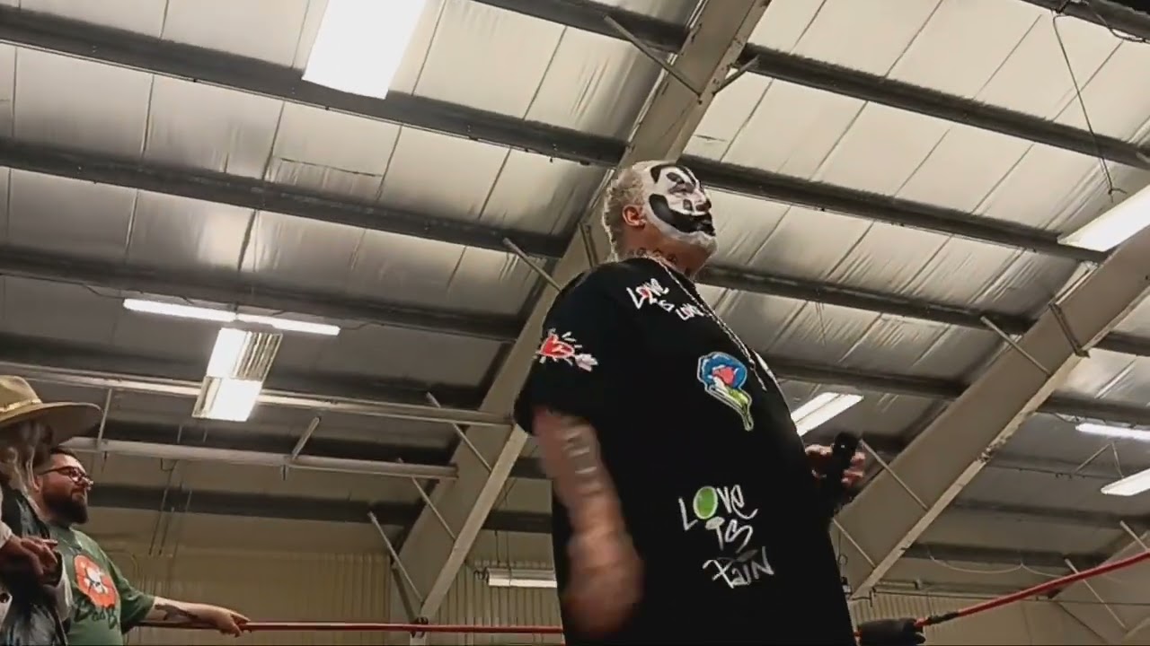 Insane Clown Posse's VIOLENT J pulls up to the Sheik & Sweet Daddy Memorial Show! #jcw #jcwlunacy background