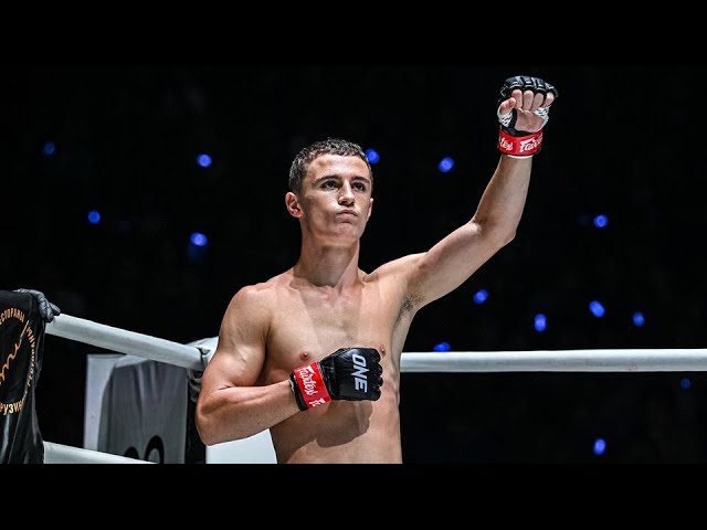 เด็กรัสเซียไร้พ่ายคนนี้ อนาคตไกล! เดโช ป.บริรักษ์ vs Rustam Yunusov рустам юнусов background
