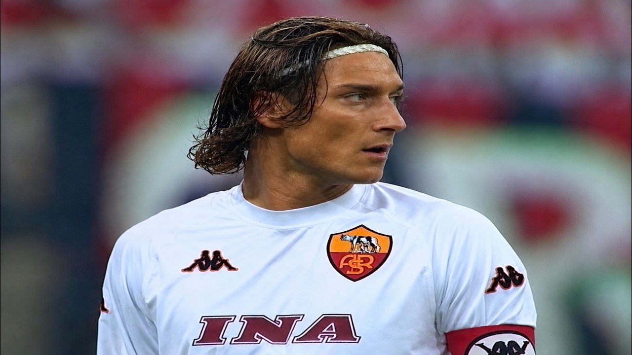 Nobody Played Football Like Francesco Totti 😱 background