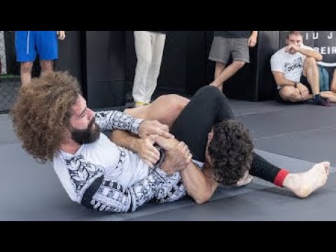 1-37 ISSAM NAHLAWI (10th Planet Beirut) vs Karim Rifaat (GRACIE BARRA PARIS) | Intermediate ABSOLUTE background