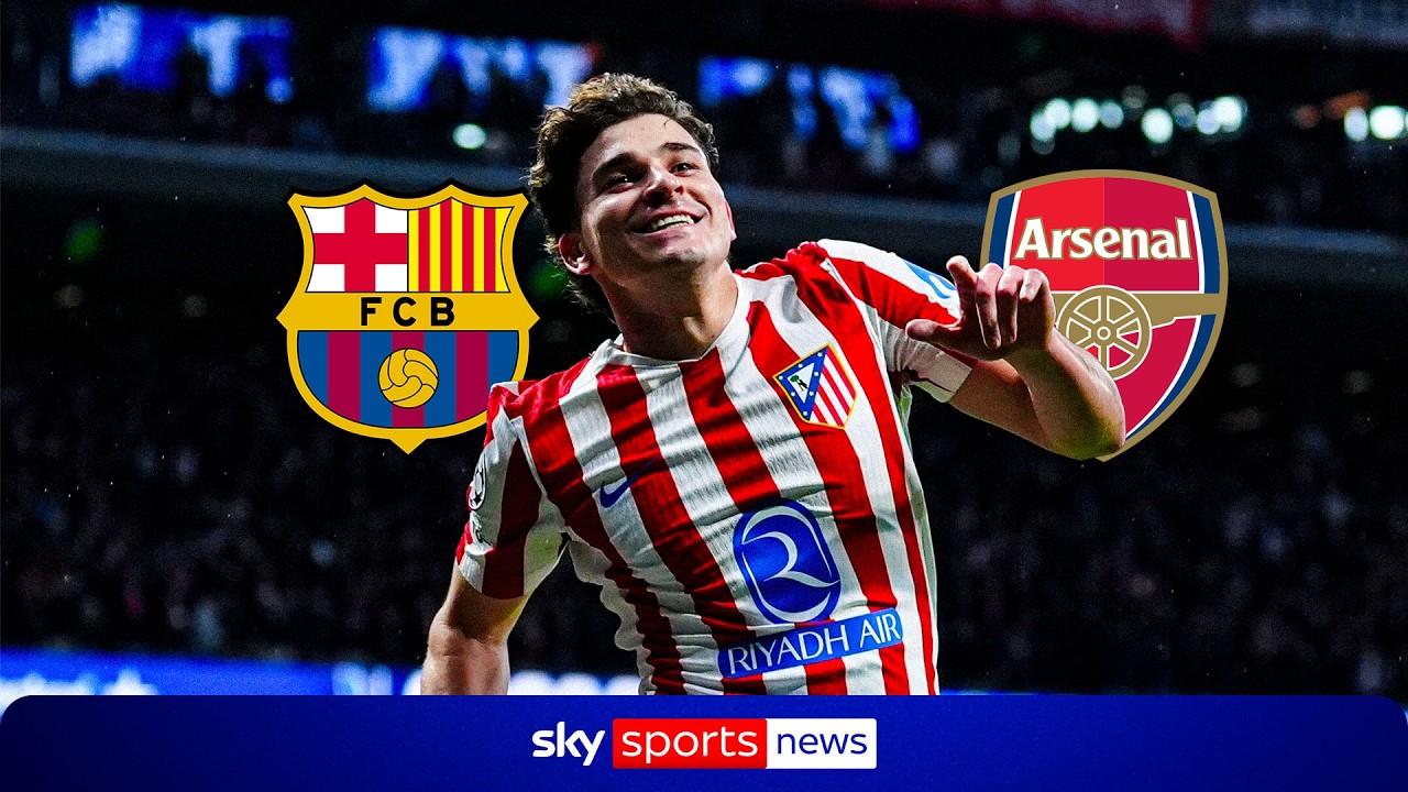 Will Julian Alvarez join Barcelona or Arsenal, or stay at Atlético Madrid? background