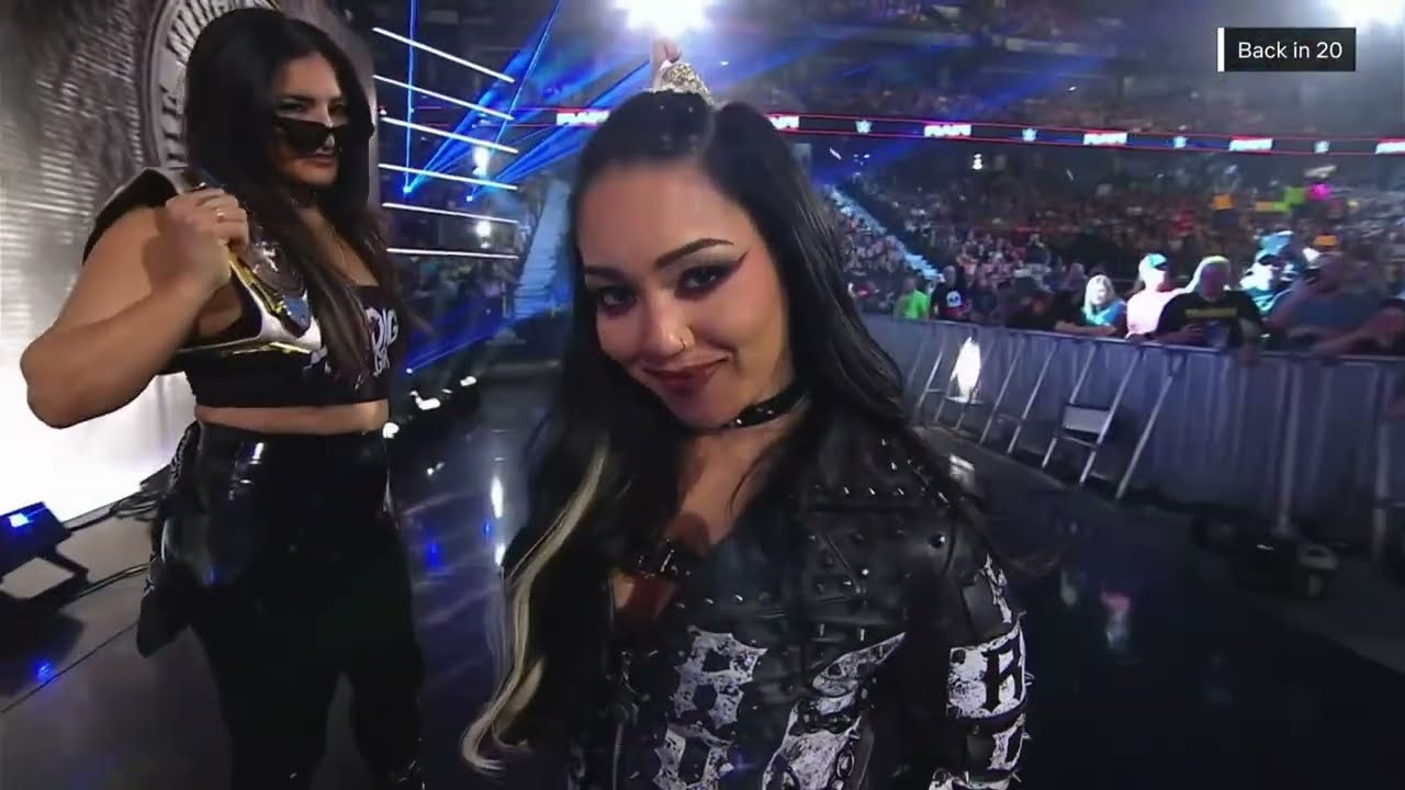 (1/2) Roxanne Perez vs Stephanie Vaquer: Raw August 24 2026 background