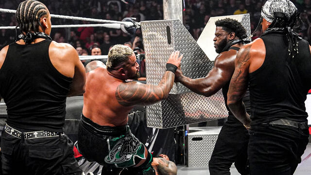 Royce Keys and OTM DEMOLISH The Usos, LA Knight and Solo Sikoa: Raw highlights, Aug. 24, 2026