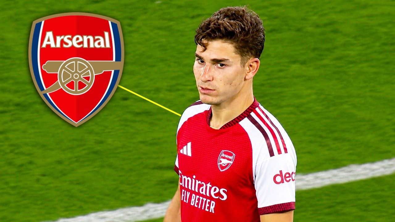 Here's Why Arsenal NEED Julián Alvarez 🇦🇷🔴 background