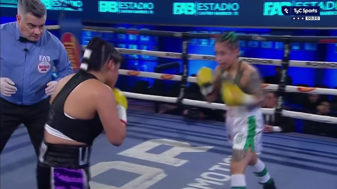Jennifer Meza vs. Daiana Ortíz - Boxeo de Primera - TyC Sports background