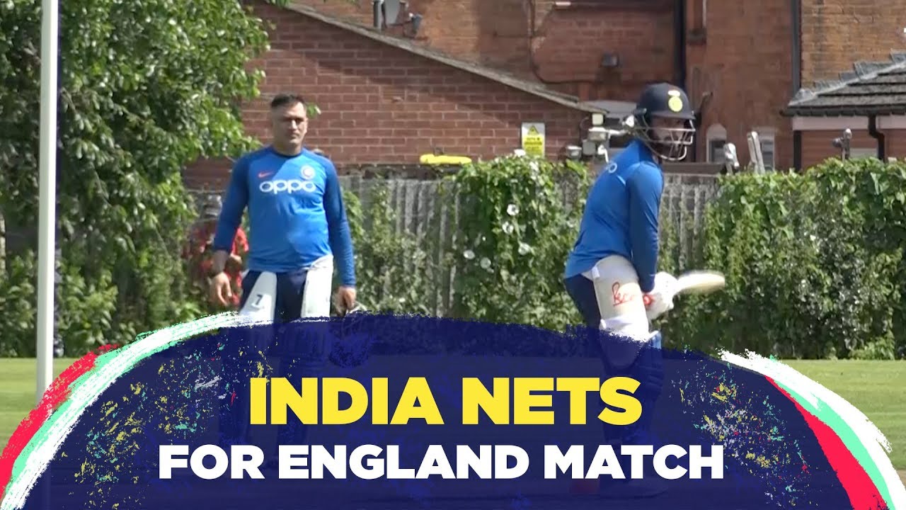Dhoni watches over Pant during India's net session backdrop
