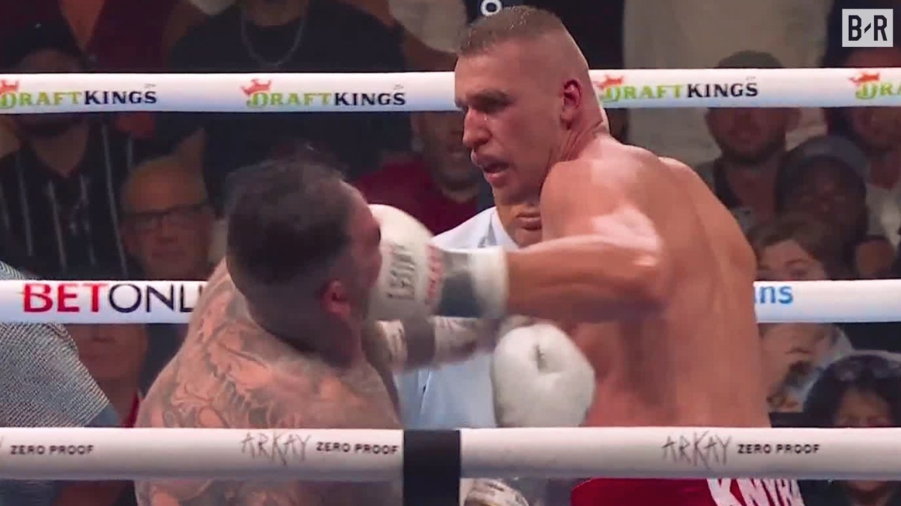Damian Knyba Knocks Down Andy Ruiz Jr. in Round 7