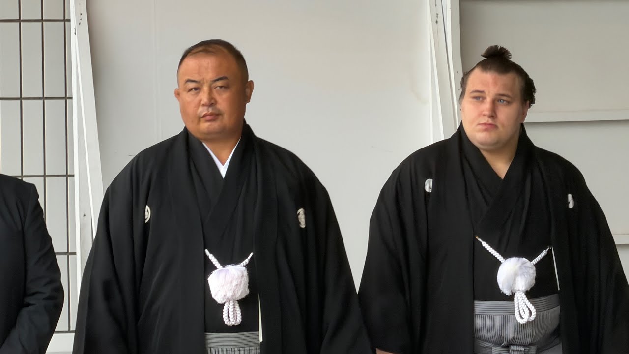安青錦 優勝額贈呈式❗️安青錦 若隆景(荒汐親方代理) 【大相撲令和8年5月場所7月場所】 AONISHIKI Championship Frame ceremony 2026/9/12 backdrop