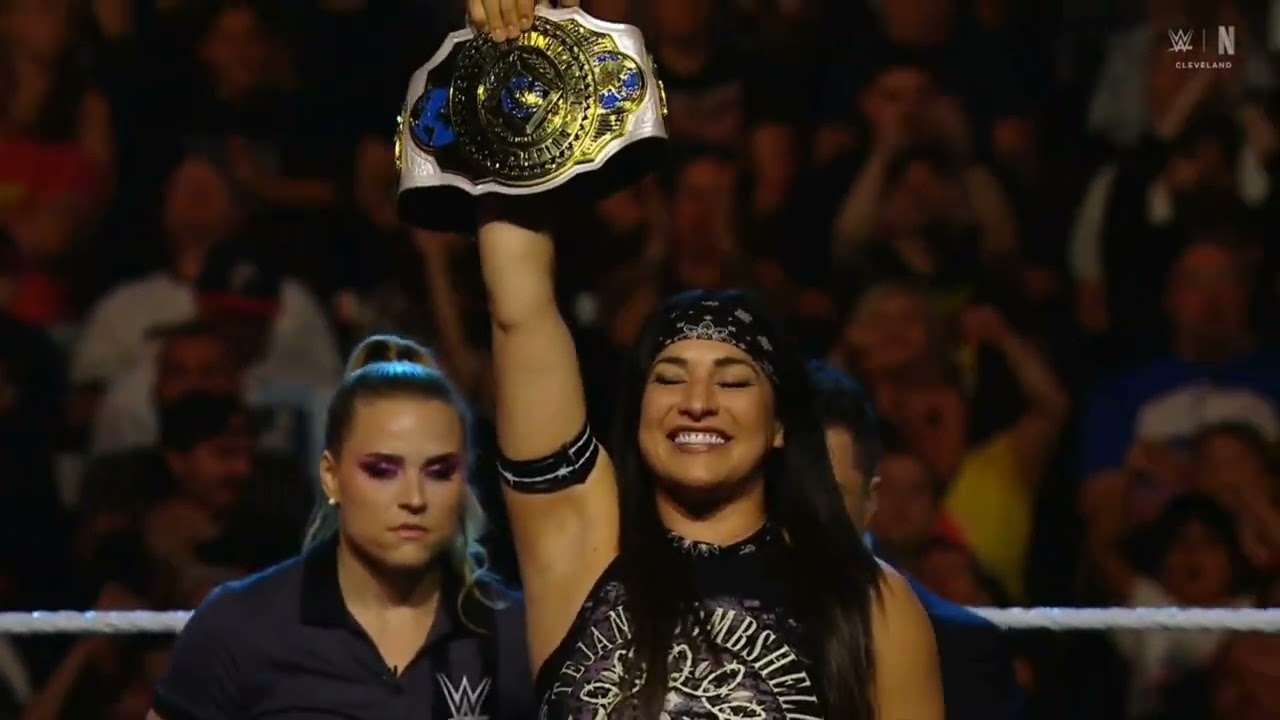 WWE RAW RAQUEL RODRIGUEZ VS SOL RUCA 08/31/26 background