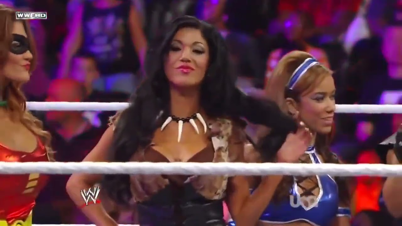 Raw: 10/31/2011 Divas Halloween Battle Royal