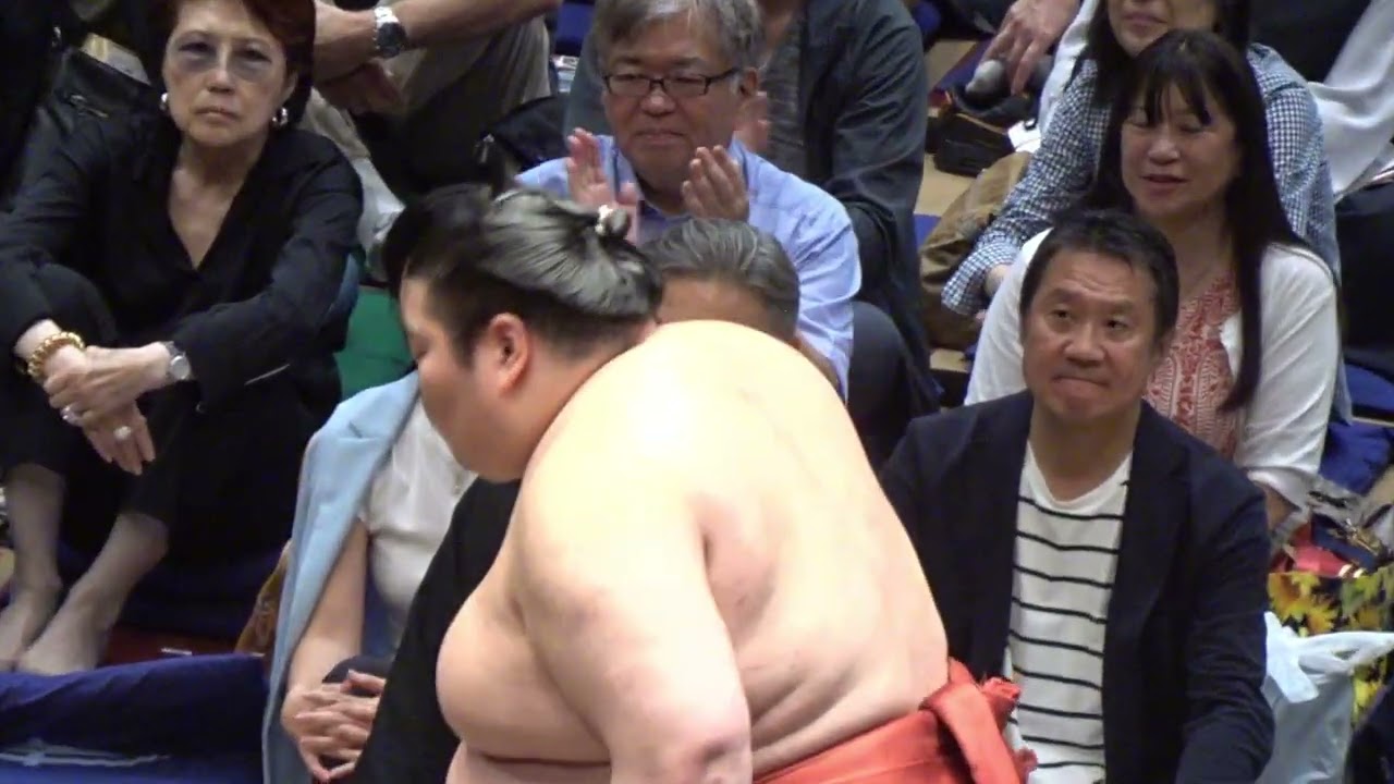熱海富士 vs 高安【大相撲令和8年9月場所】9日目ATAMIFUJI vs TAKAYASU【SUMO SEP DAY9】2026/9/21 秋場所 2026-09-22 20:20 background