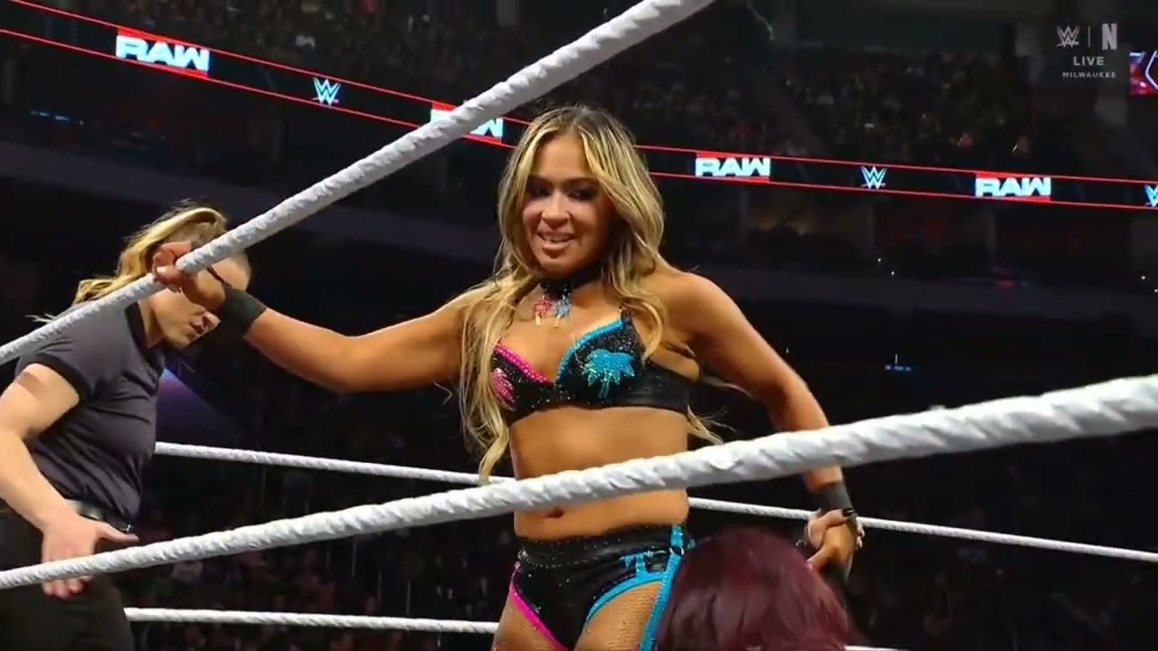 WWE RAW LOLA VICE VS ROXANNE PEREZ 09/28/26
