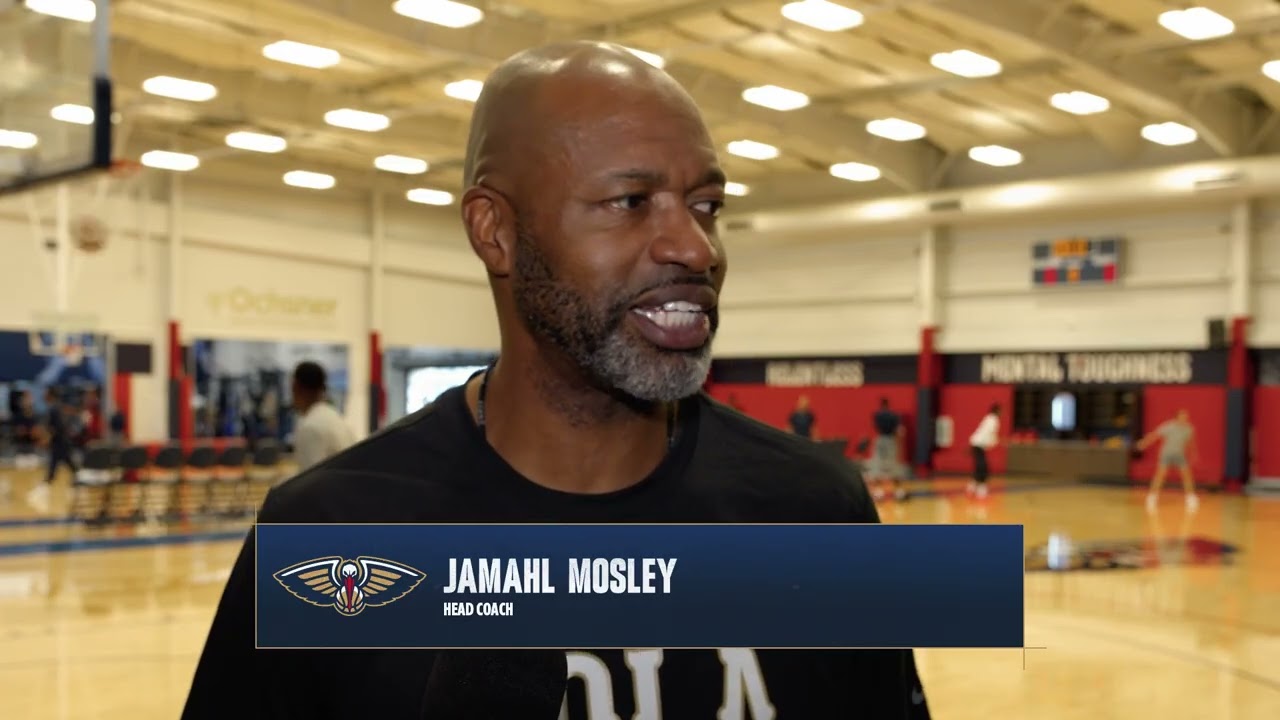 Jamahl Mosley on Yves Missi, Jordan Poole | Pelicans Training Camp 2026 background