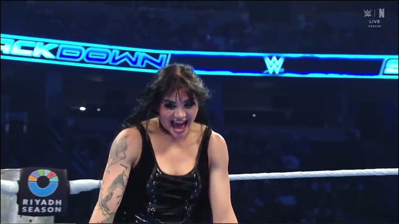 Tiffany Stratton Hits the Prettiest Moonsault - WWE SmackDown | Oct. 2, 2026 background