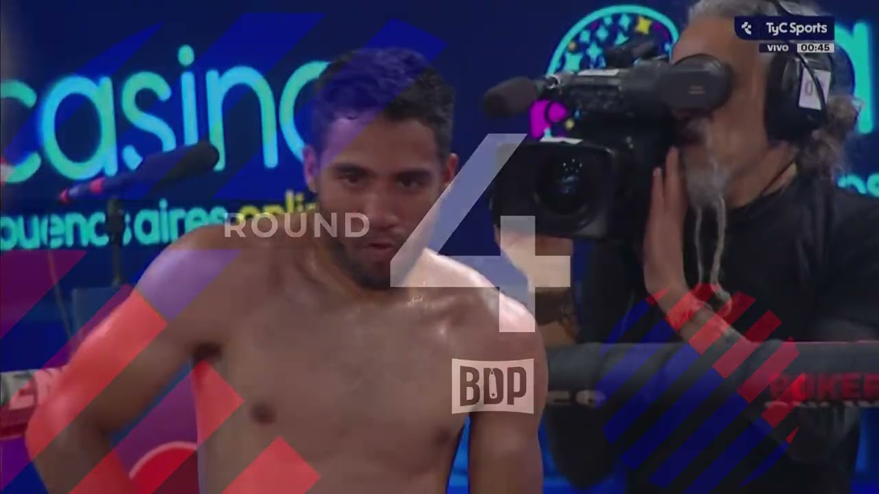 Diego SĂĄnchezđŠđ· vs Leonardo UzcĂĄtegui - Boxeo de Primera background
