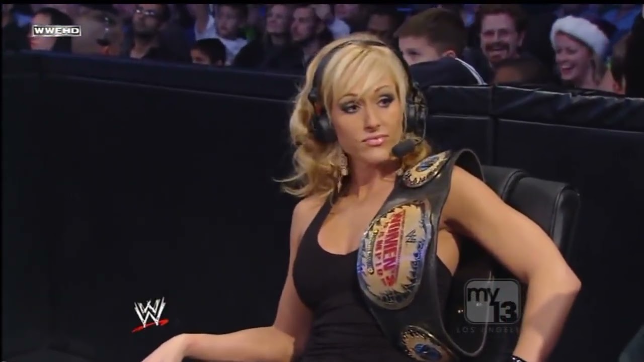SmackDown: 12/25/2009 Mickie James & Maria vs Beth Phoenix & Layla background