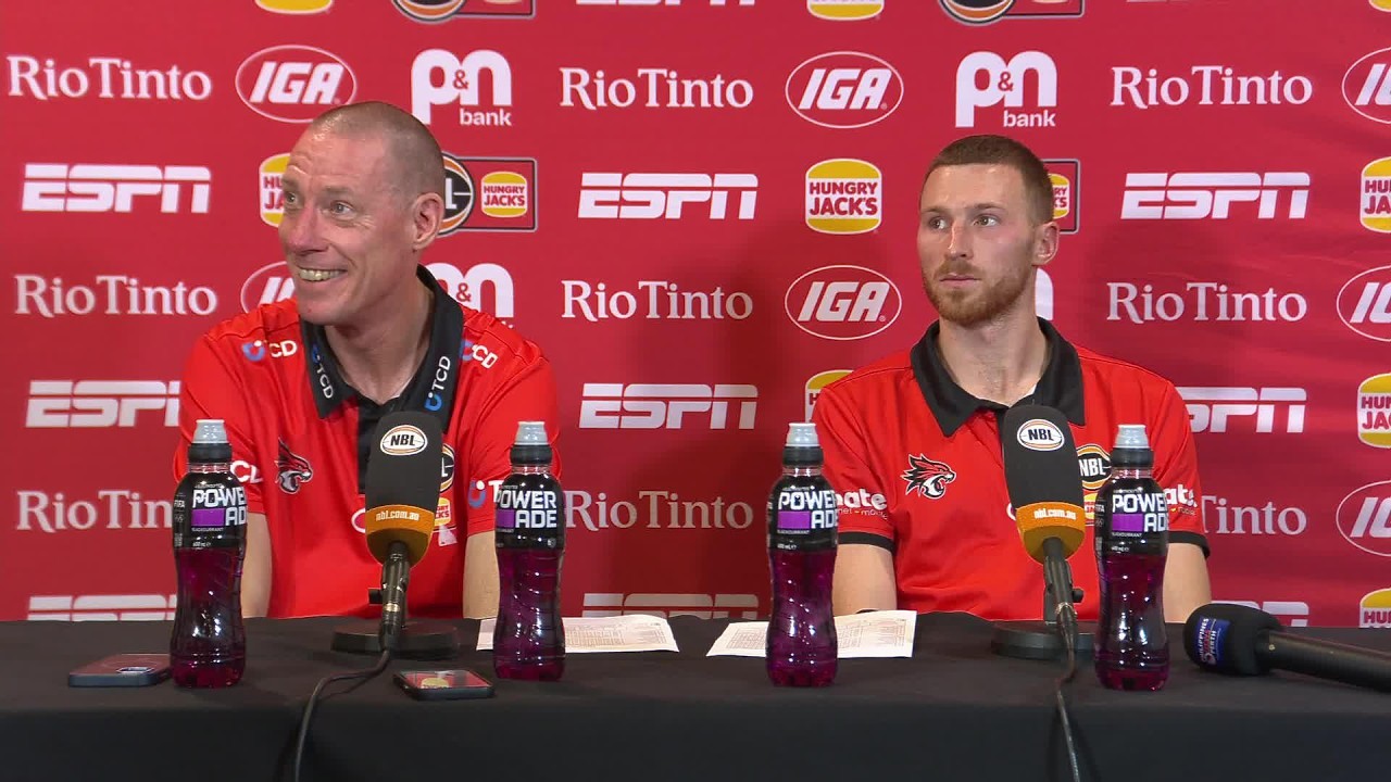 John Rillie and Dylan Windler press conference vs New Zealand Breakers - Round 4, NBL27 background