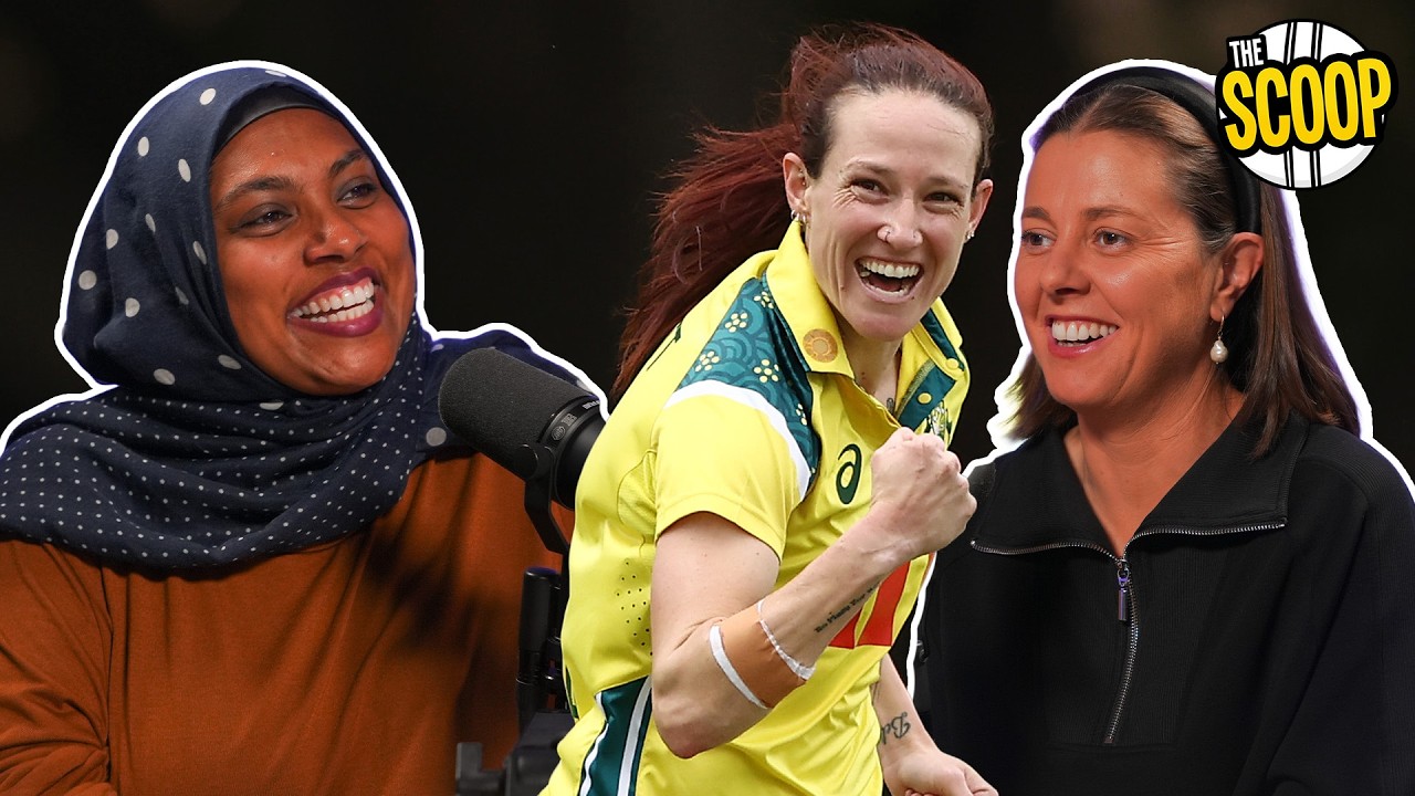 Aussies on fire, Molly's crystal ball comes out again | Scoop Podcast background